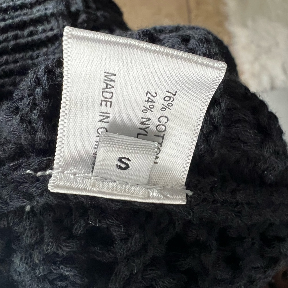 Sweater - Picture 2 of 4